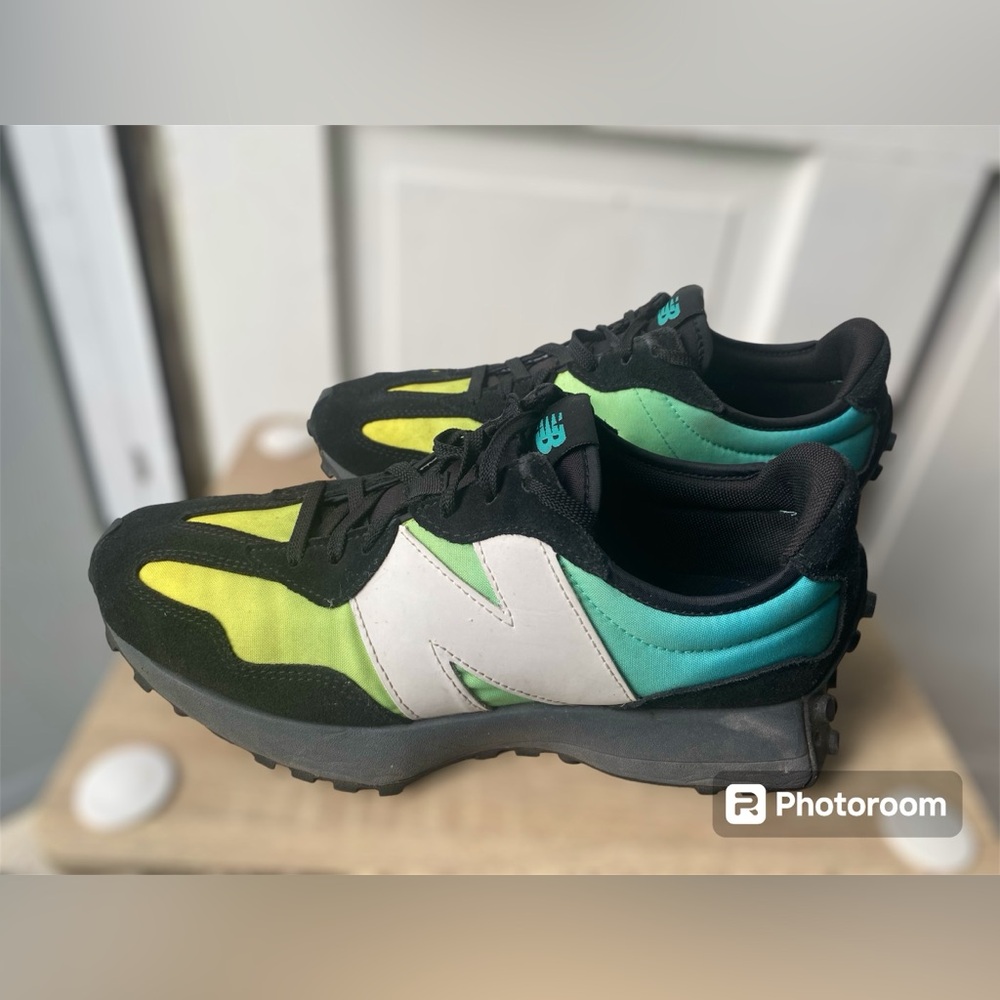 New Balance 327 Black Summer Jade- Size 9.5